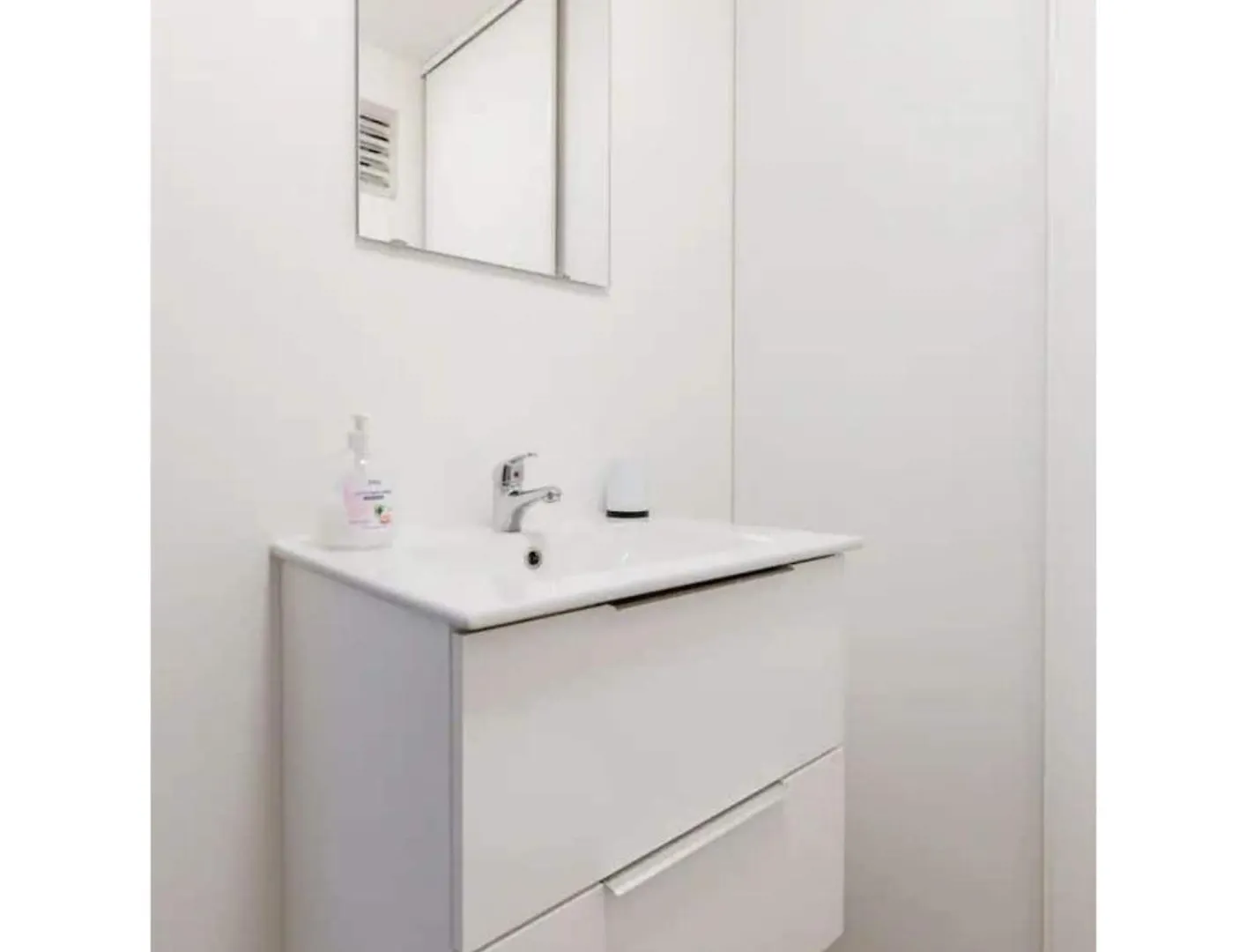 Beautiful Fully Renovated Apartment Brussels Belgium