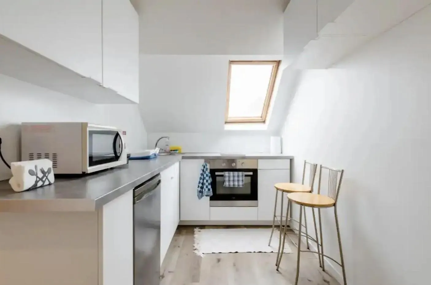 Beautiful Fully Renovated Apartment Brussels 0*,